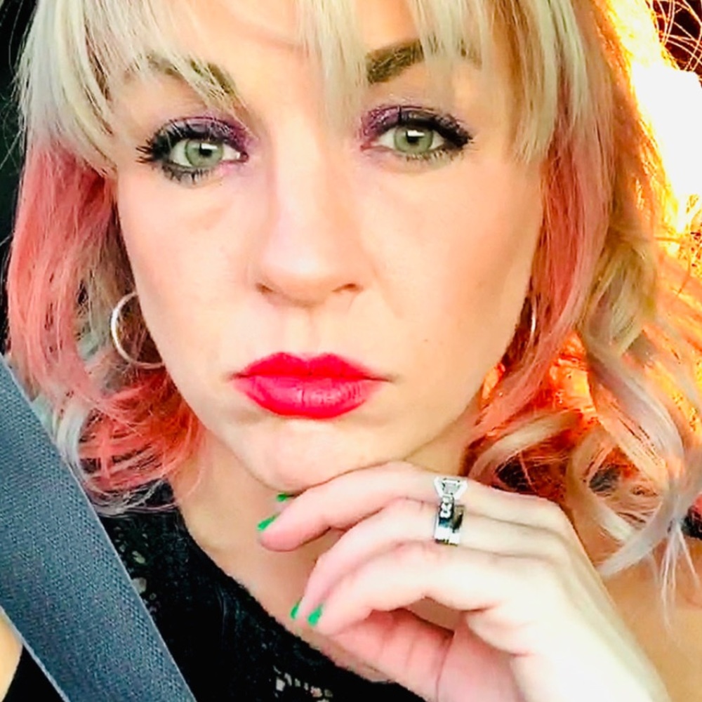 Meet your Posher, Molly